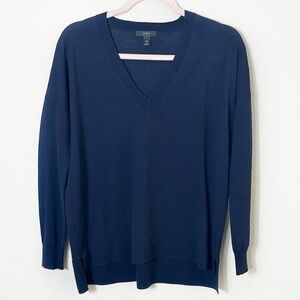 J. Crew 100% Merino Wool Oversized Vneck Pullover Sweater Navy Blue size XXS